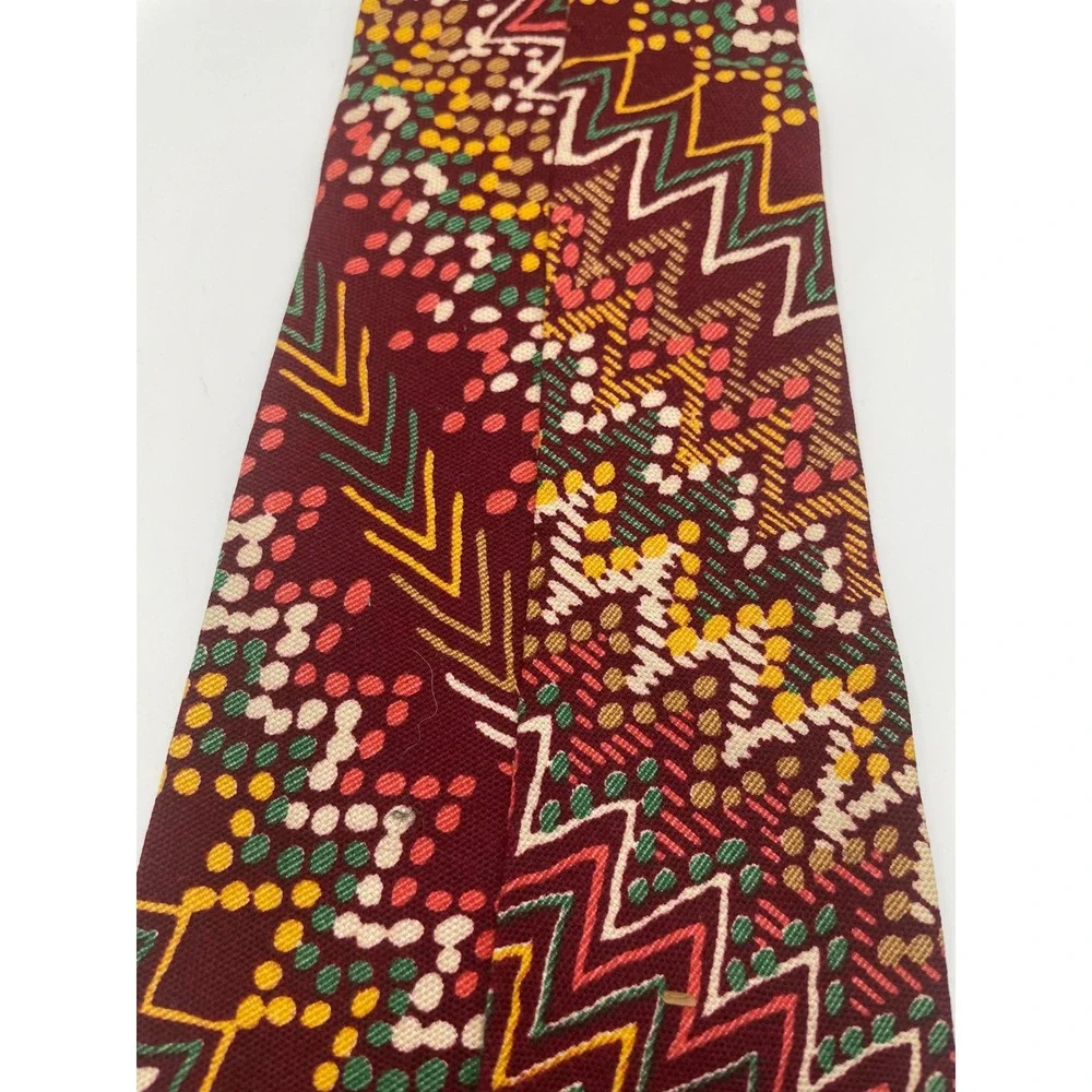Vintage Burgundy Geometric Zigzag Pointillist Wide Necktie Retro 70s Style